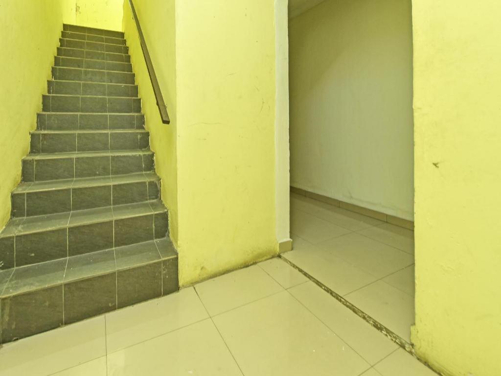 Oyo 90643 Gks Hotel Seremban Zewnętrze zdjęcie